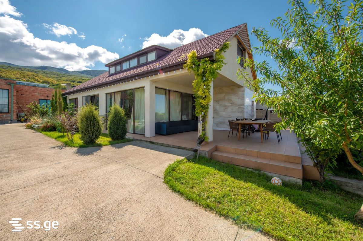 Продажа 10-комната Частный дом view 2