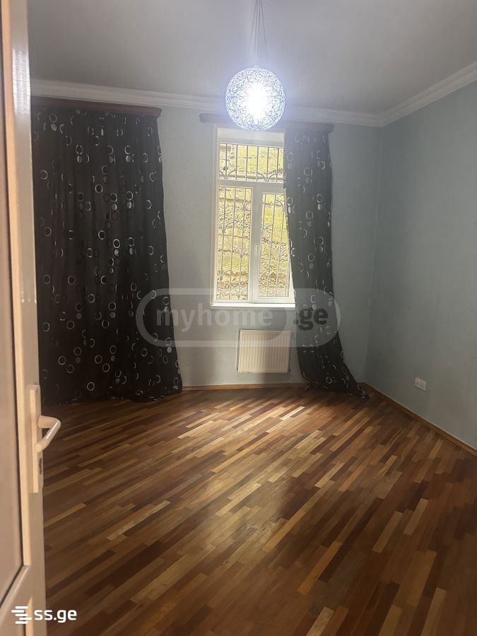 4 Room Private House For Rent. Chugureti view 5