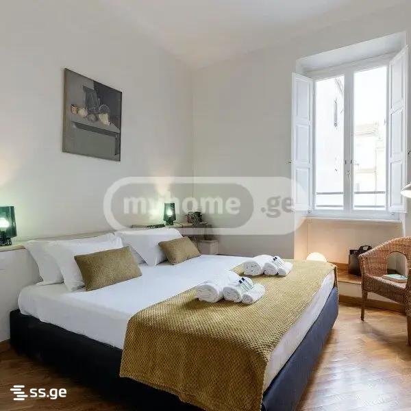 12 Room Hotel For Rent. Sololaki view 1