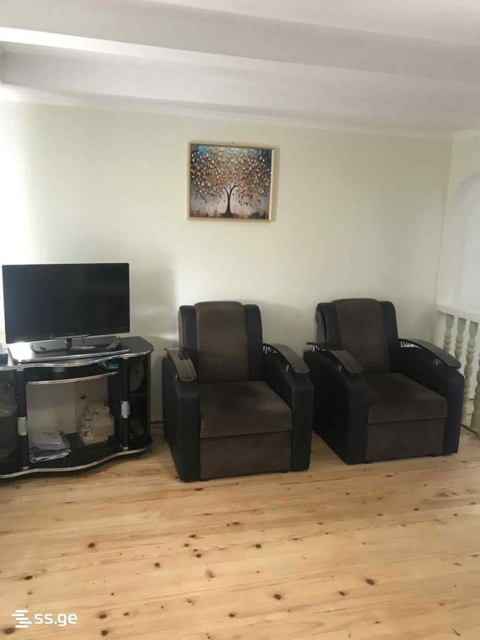 3 Room Private House For Rent. Zugdidi view 4