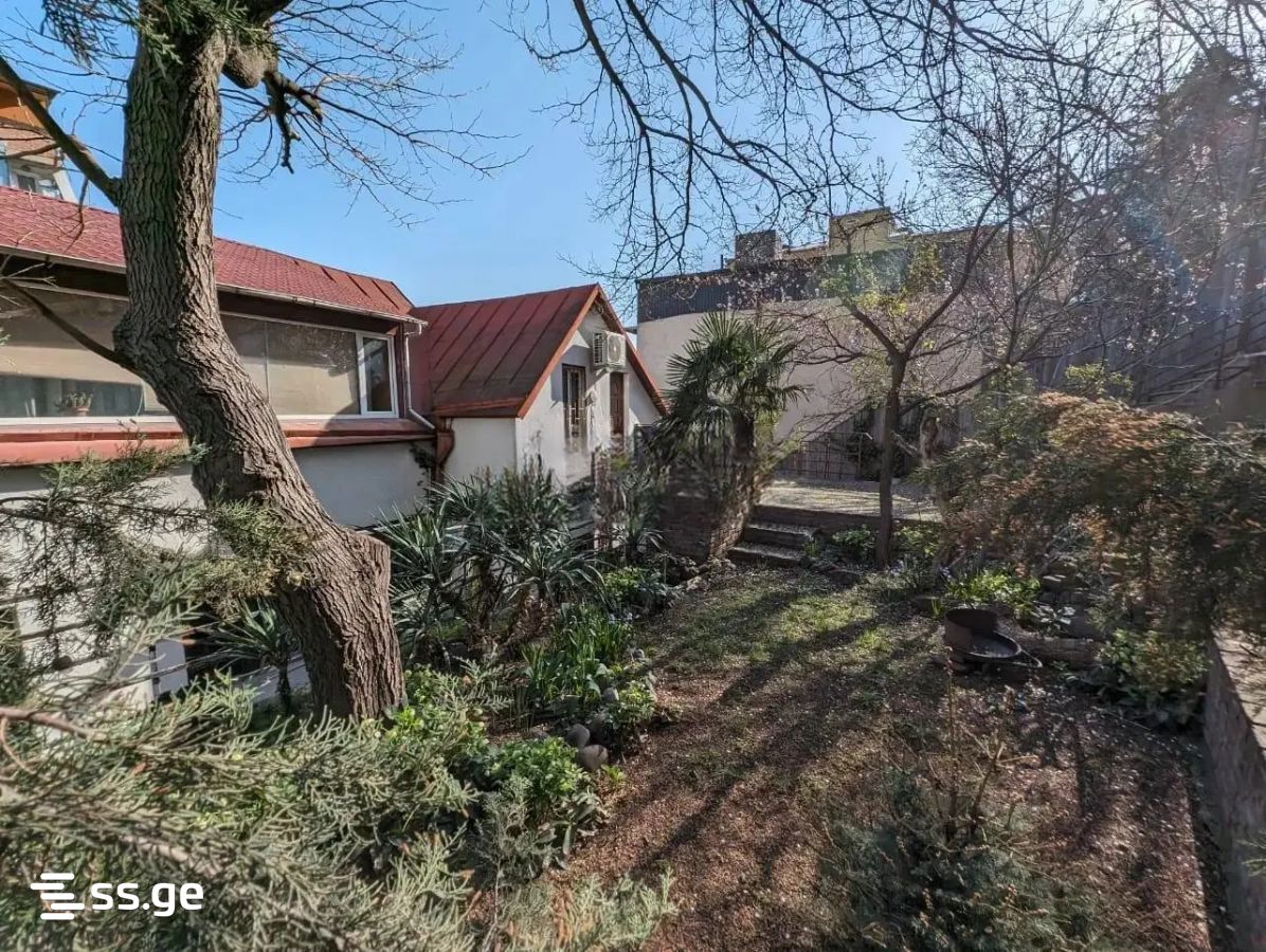 6 Room Private House For Rent. Vake, 1 of 1