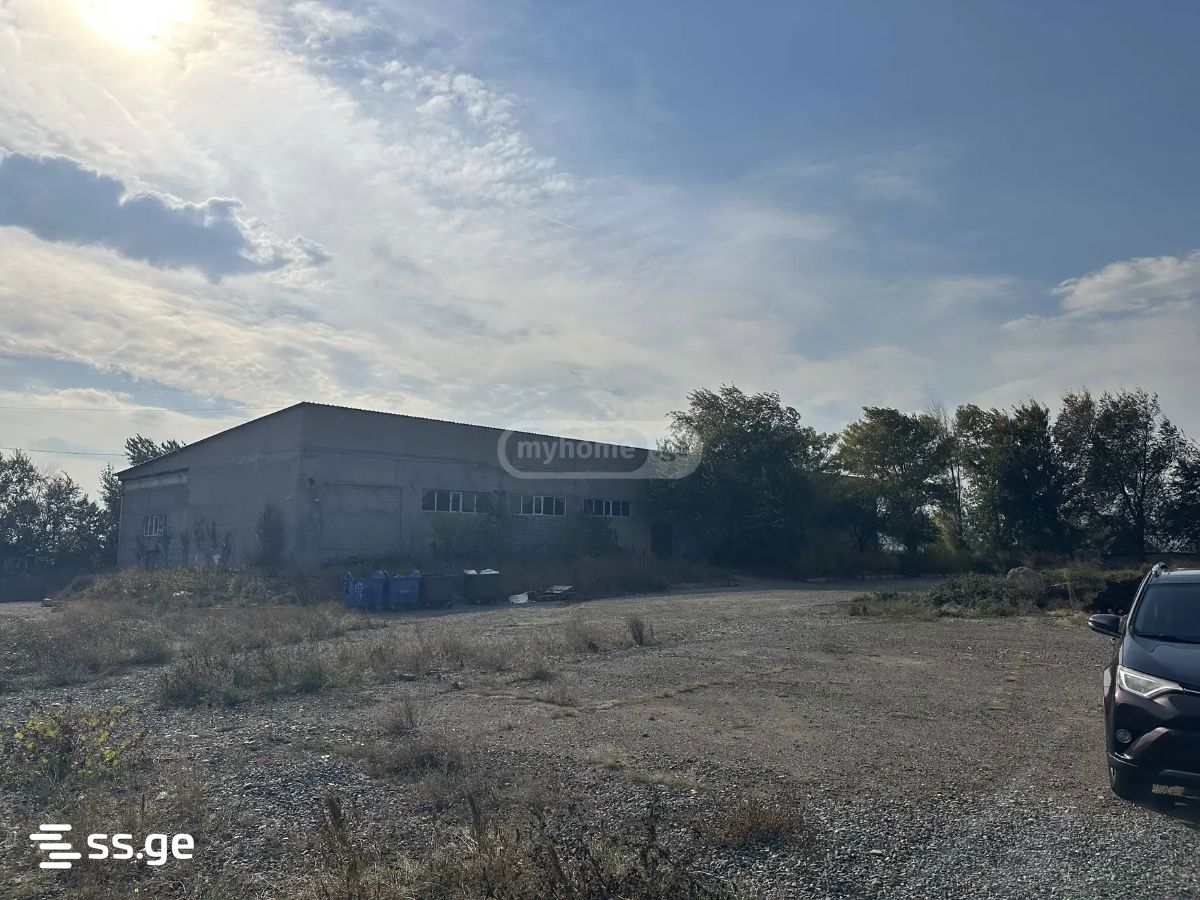 Store-Industrial Property For Rent. Isani, 1 of 4
