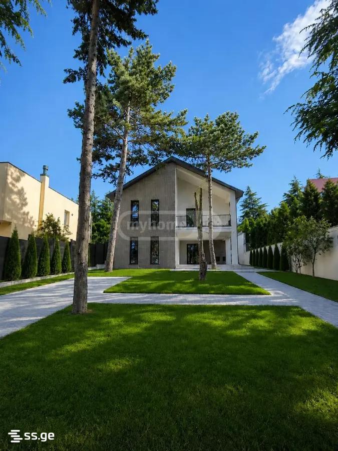 10 Room Private House For Sale, 2 of 4