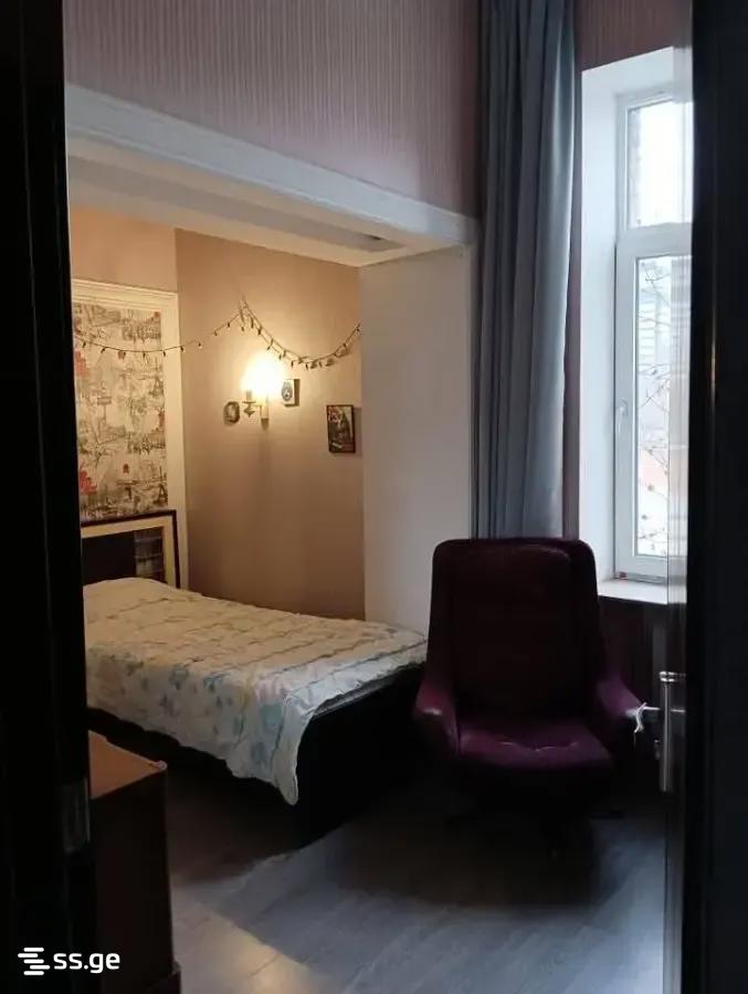 5 Room Flat For Sale view 9
