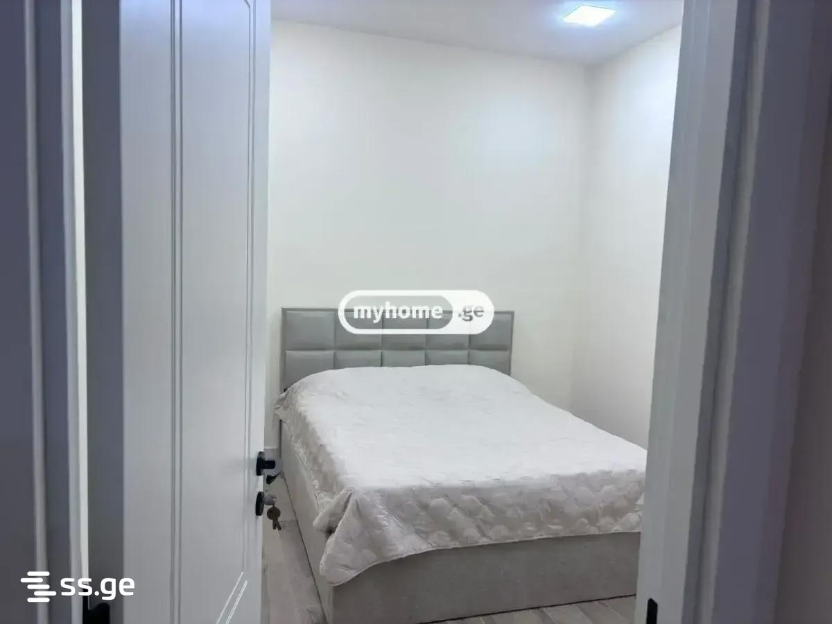 5 Room Summer Cottage Daily Rent. Lisi Lake view 13