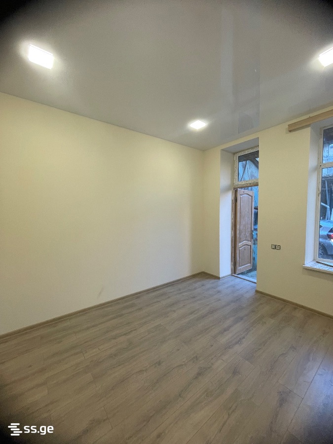 Office For Rent. Kutaisi, 1 of 3