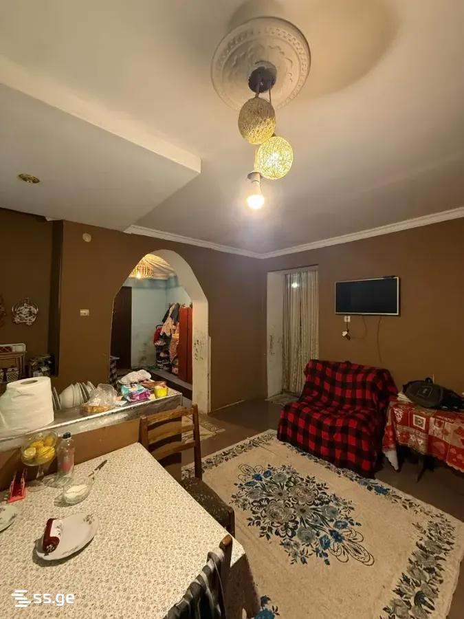 8 Room Private House For Sale view 10
