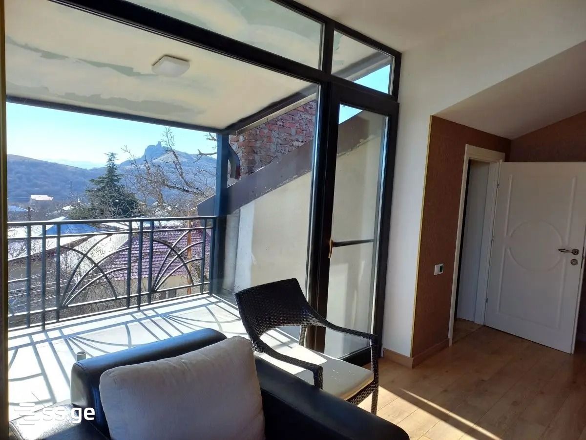 8 Room Private House For Rent. Mtatsminda view 11