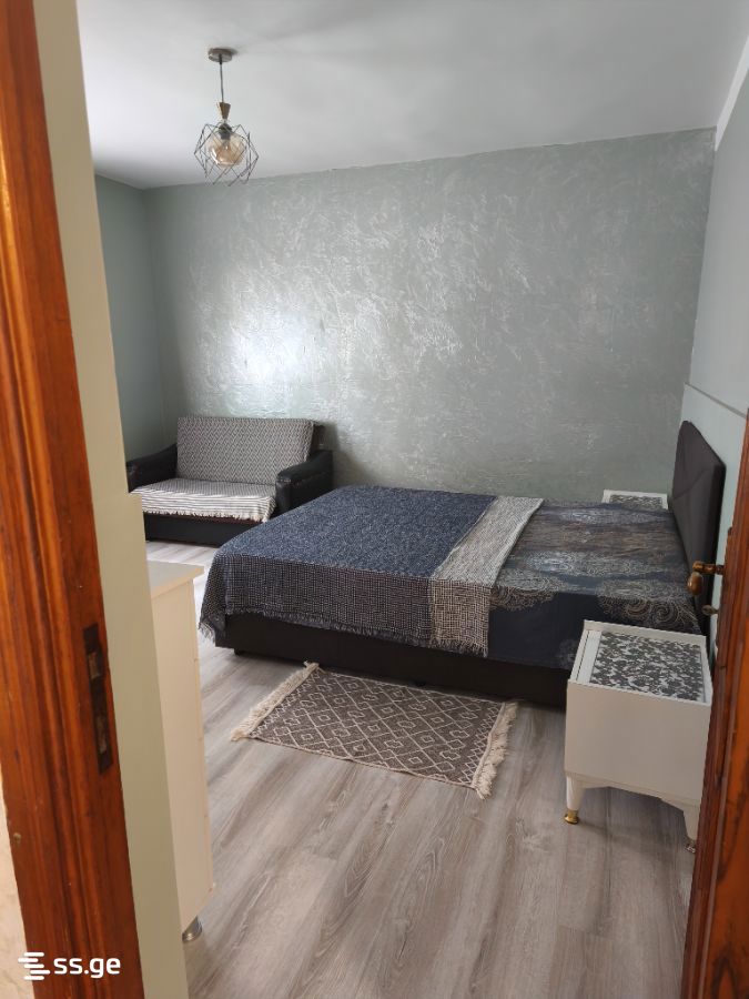 3 Room Private House Daily Rent. Batumi, 1 of 4