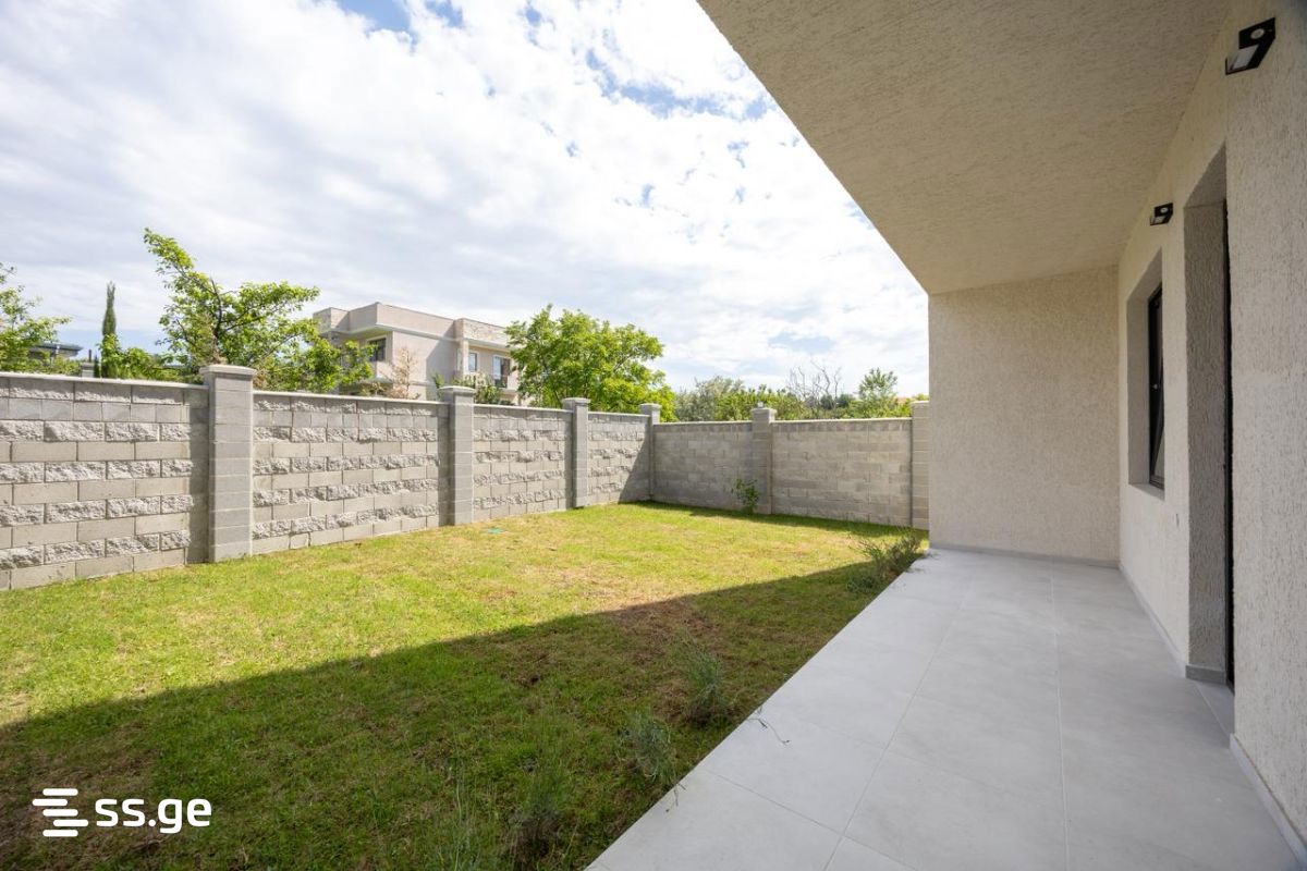 6 Room Private House For Sale view 14