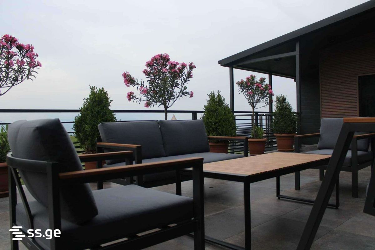 8 Room Private House Daily Rent. Mtatsminda, 6 of 12
