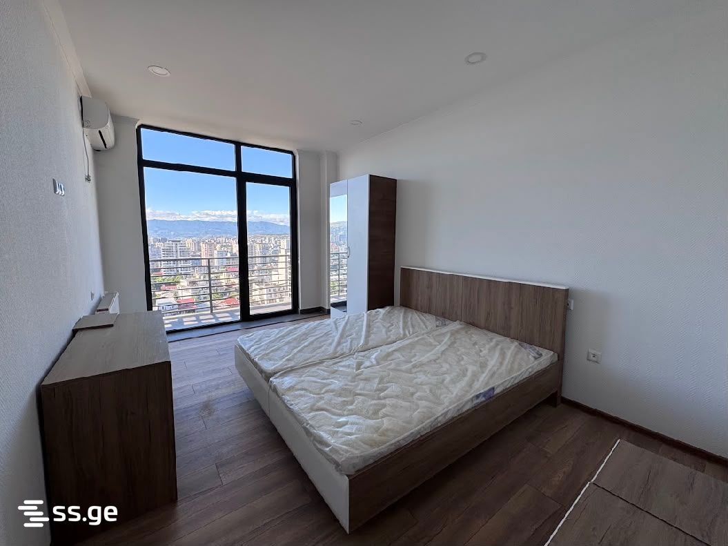 1 Room Flat For Sale, 1 of 4