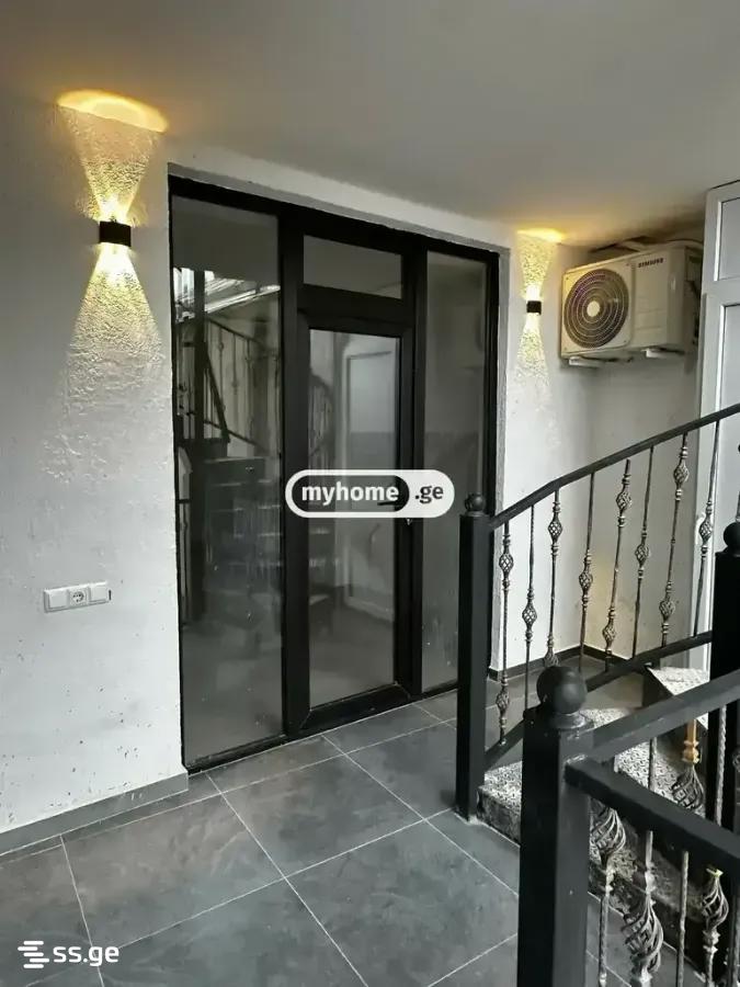 6 Room Hotel For Rent. Elia view 10