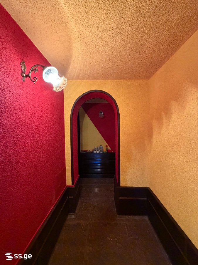 7 Room Private House For Sale view 12