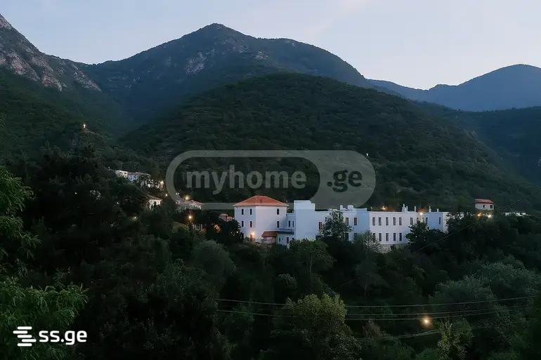 9 Room Private House For Sale, 1 of 4