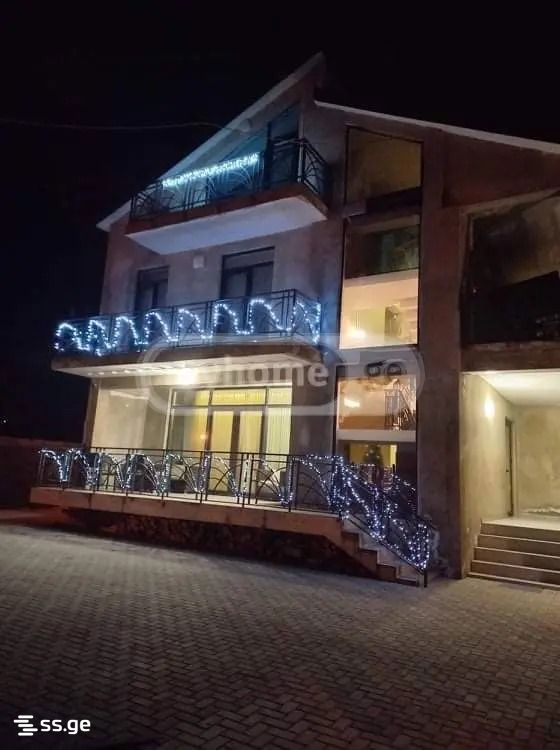 8 Room Private House For Rent. Mtatsminda view 10