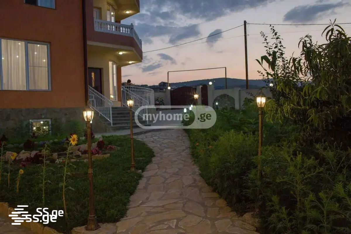 4 Room Private House Daily Rent. Shindisi view 11
