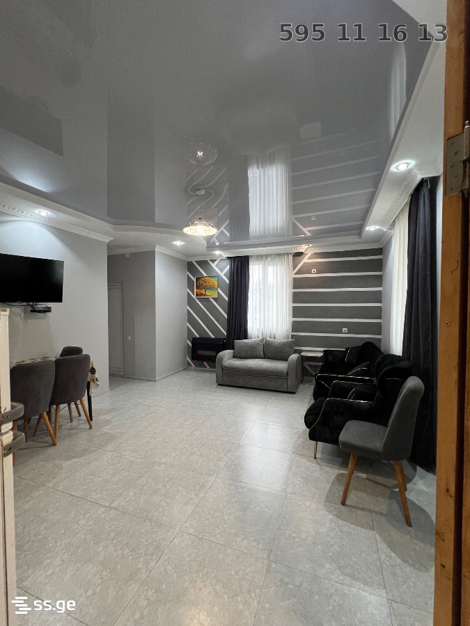 1 Room Private House For Rent. Batumi, 1 of 4