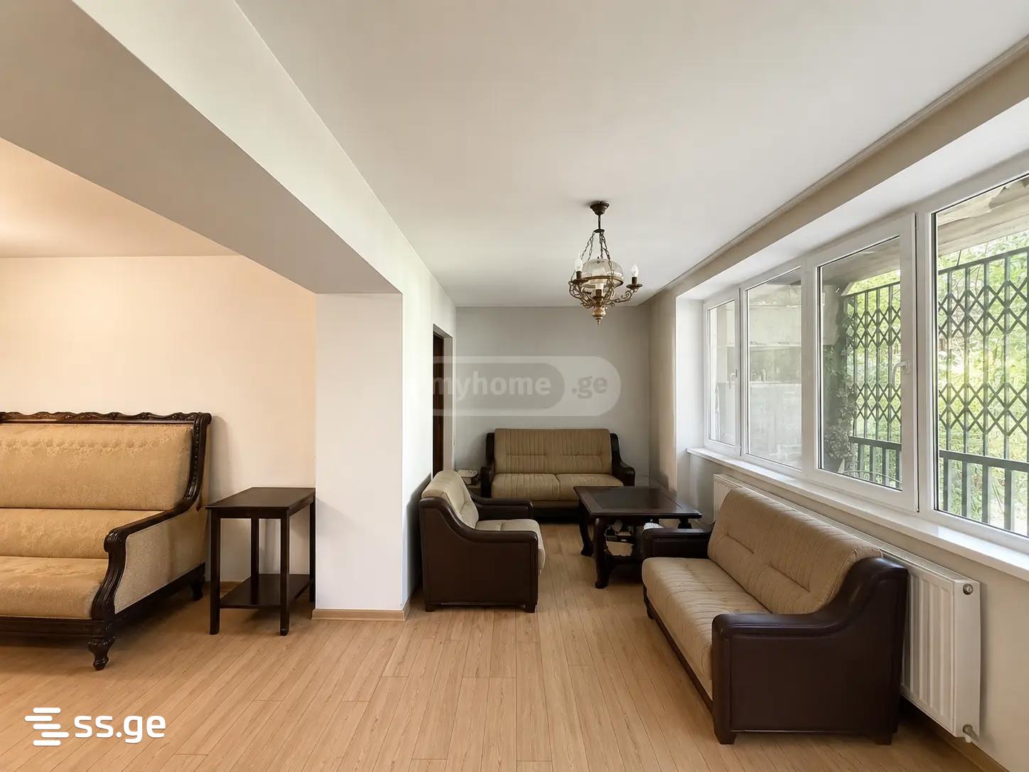 3 Room Flat For Sale view 4