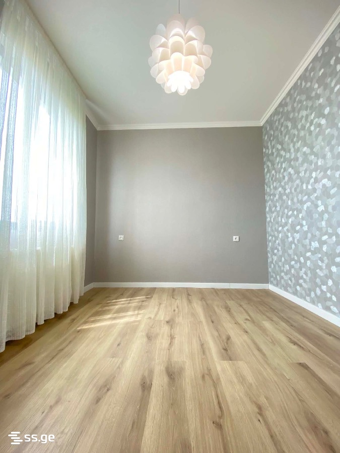 3 Room Private House For Sale view 5