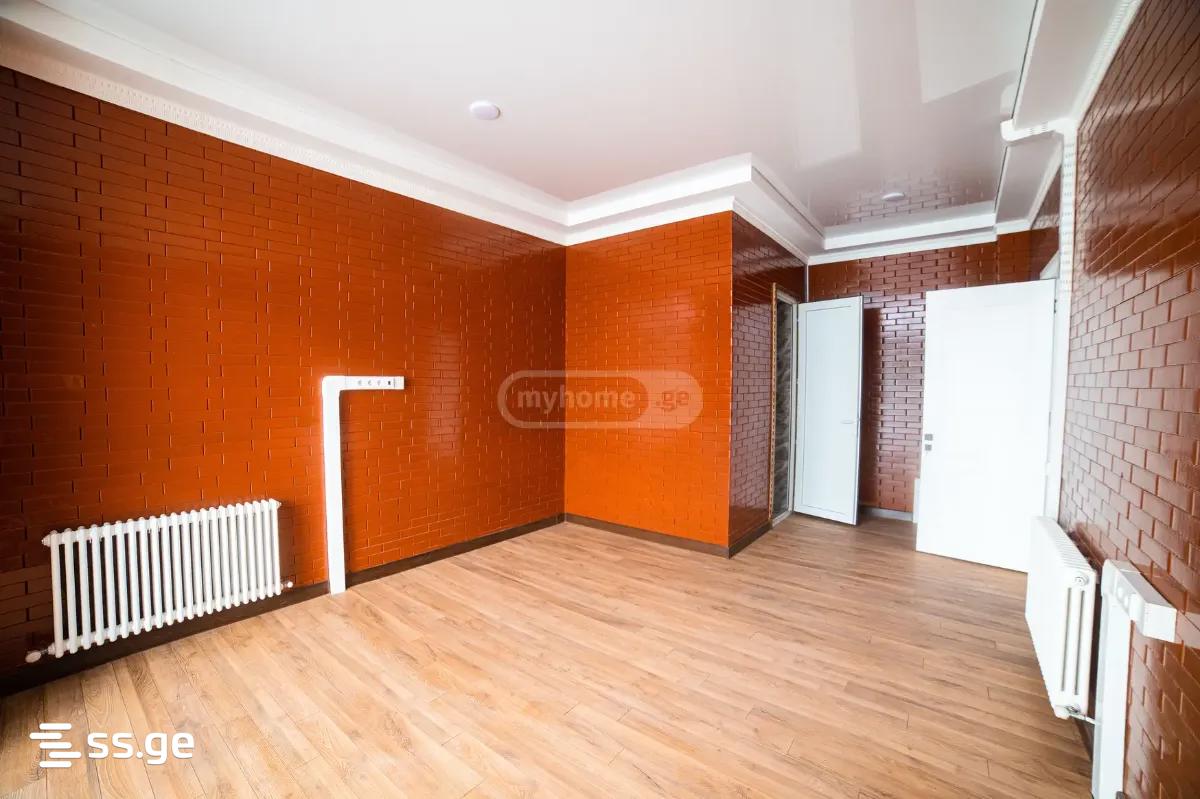 10 Room Hotel For Sale view 4