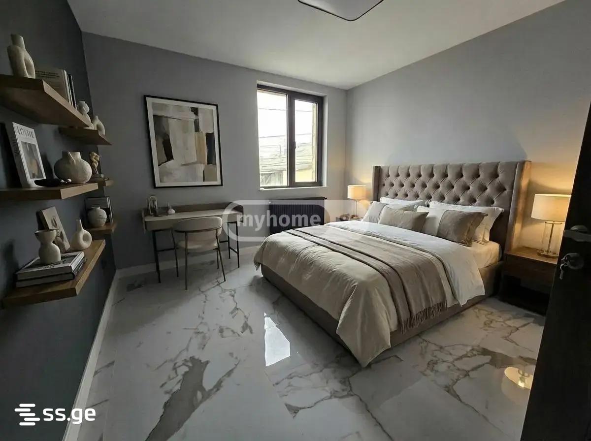 10 Room Private House For Sale view 13