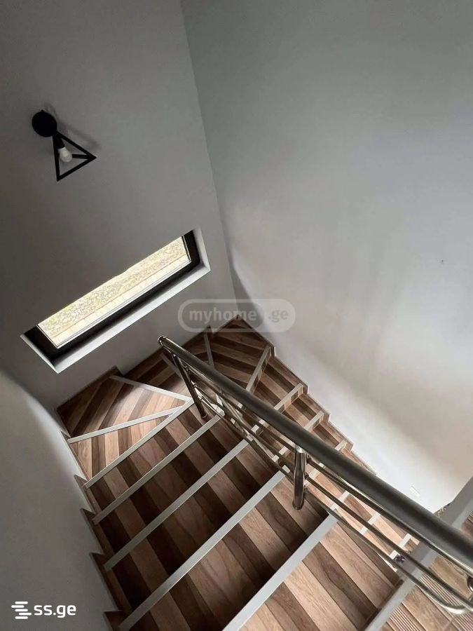 3 Room Private House For Sale view 11