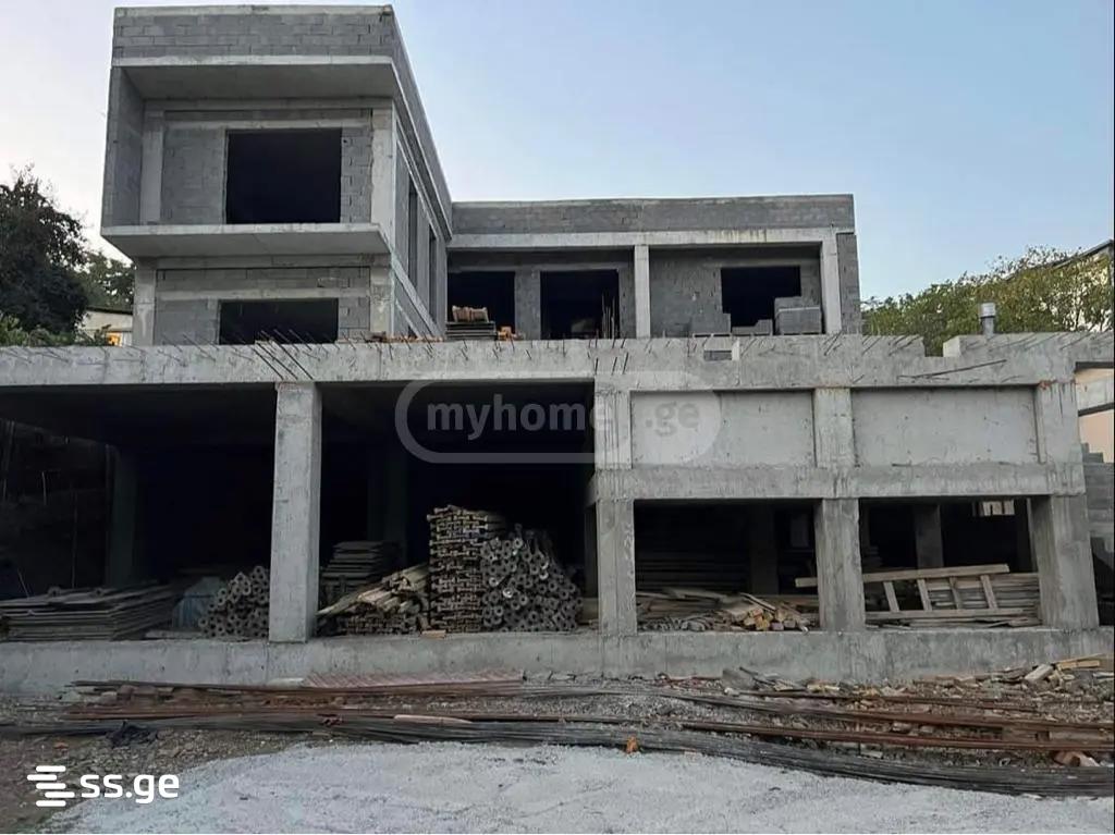 8 Room Private House For Sale view 9
