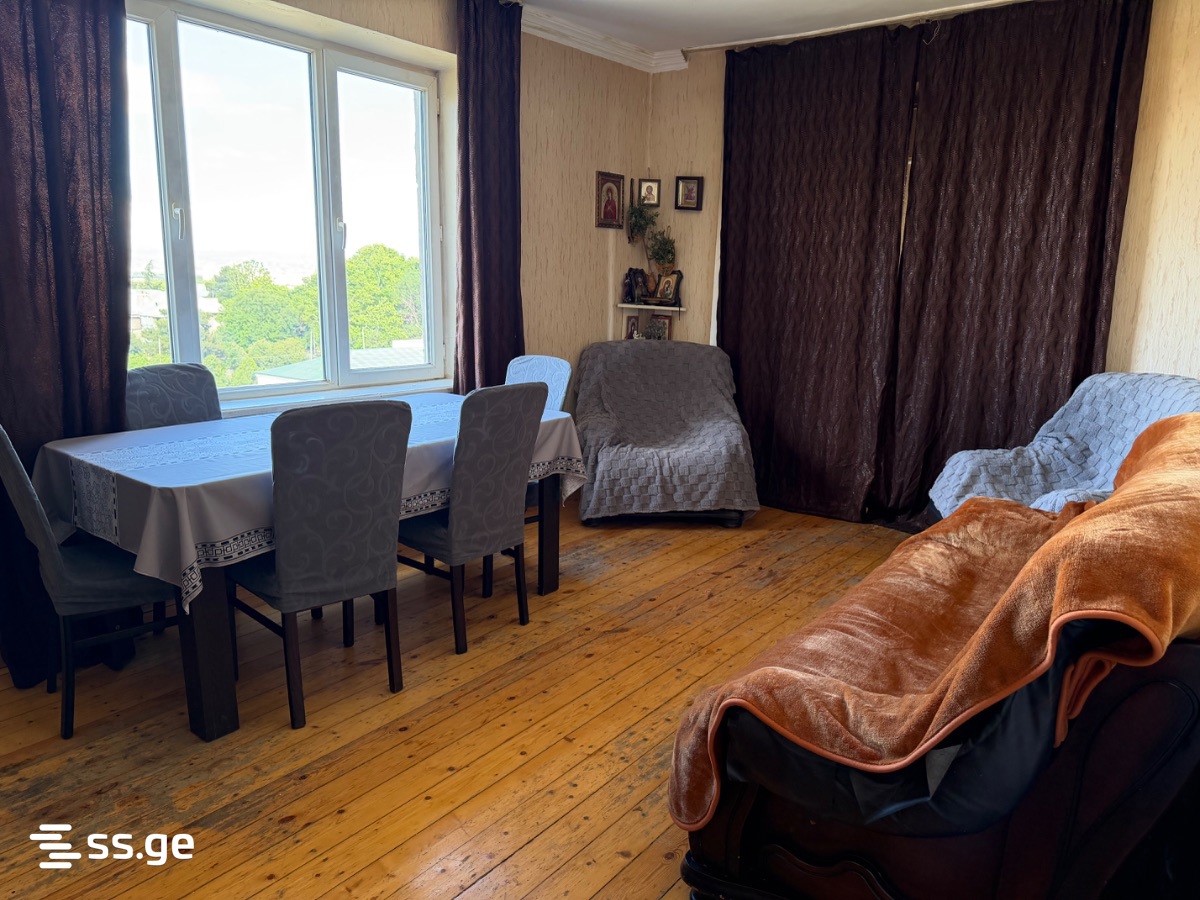 3 Room Flat For Sale view 9