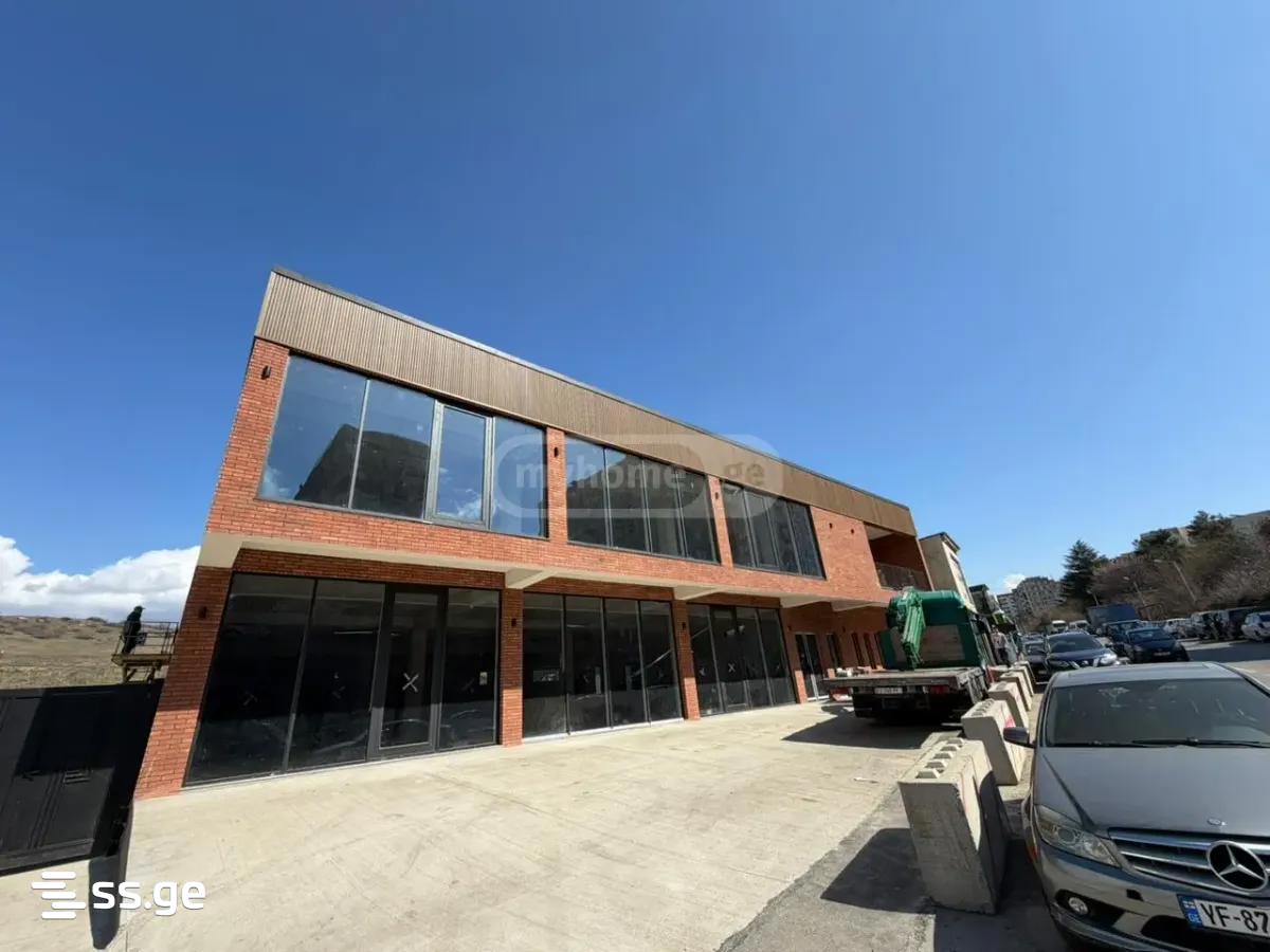 Commercial Space For Rent. Mukhiani view 2