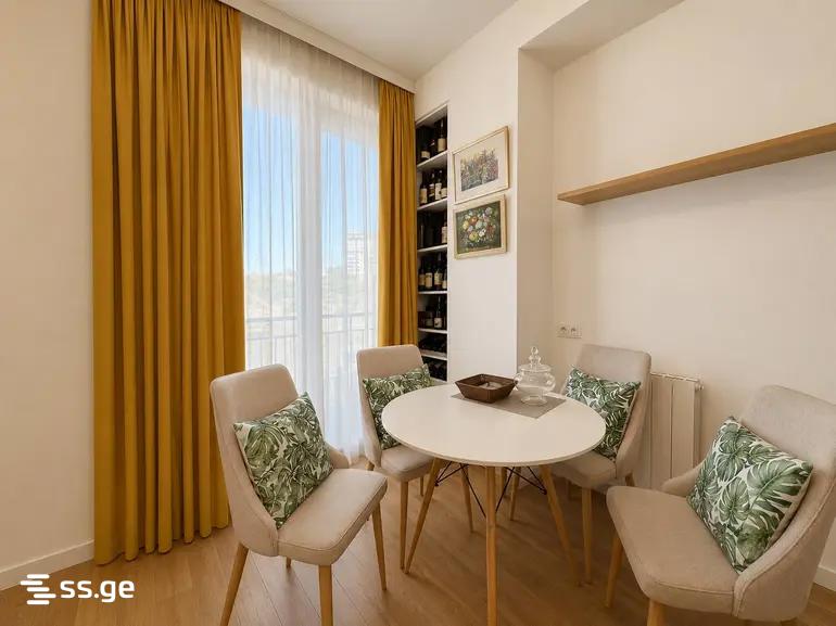 3 Room Flat For Sale, 1 of 4