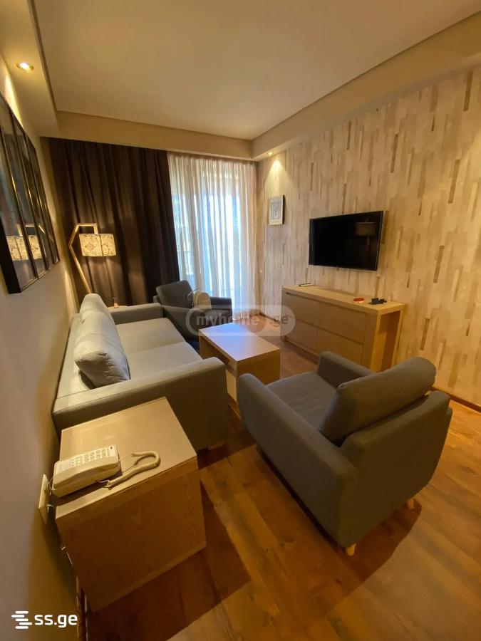2 Room Flat Daily Rent. Chaqvi view 2