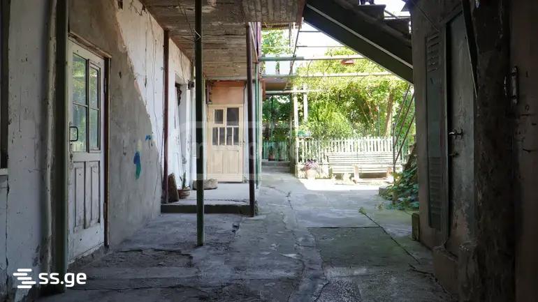7 Room Private House For Sale view 1