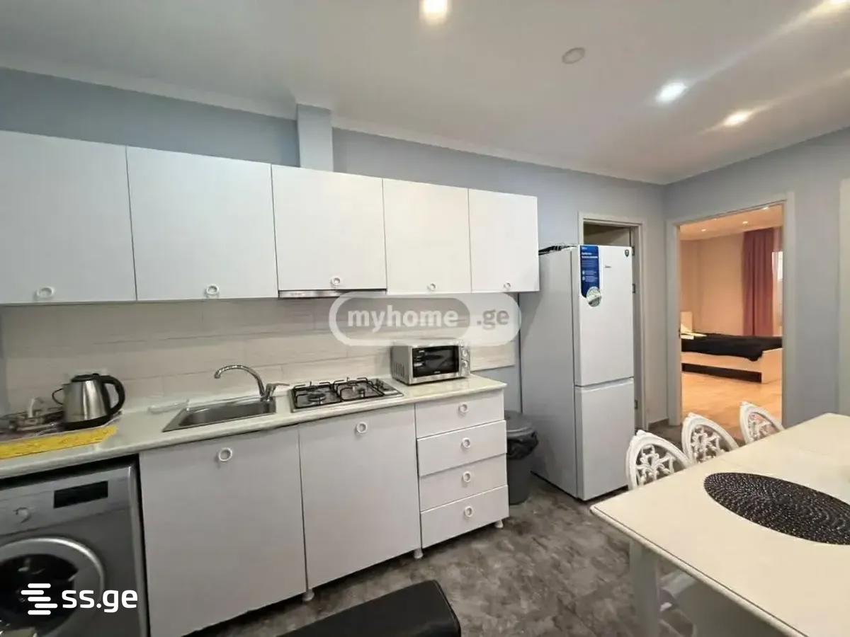 10 Room Private House Daily Rent. Batumi view 9