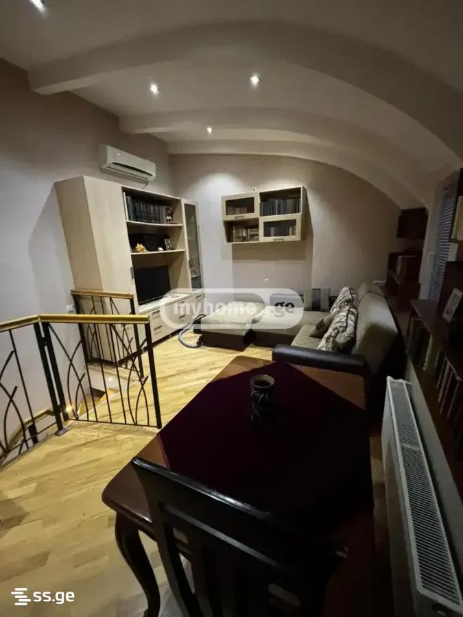 5 Room Private House For Sale view 1