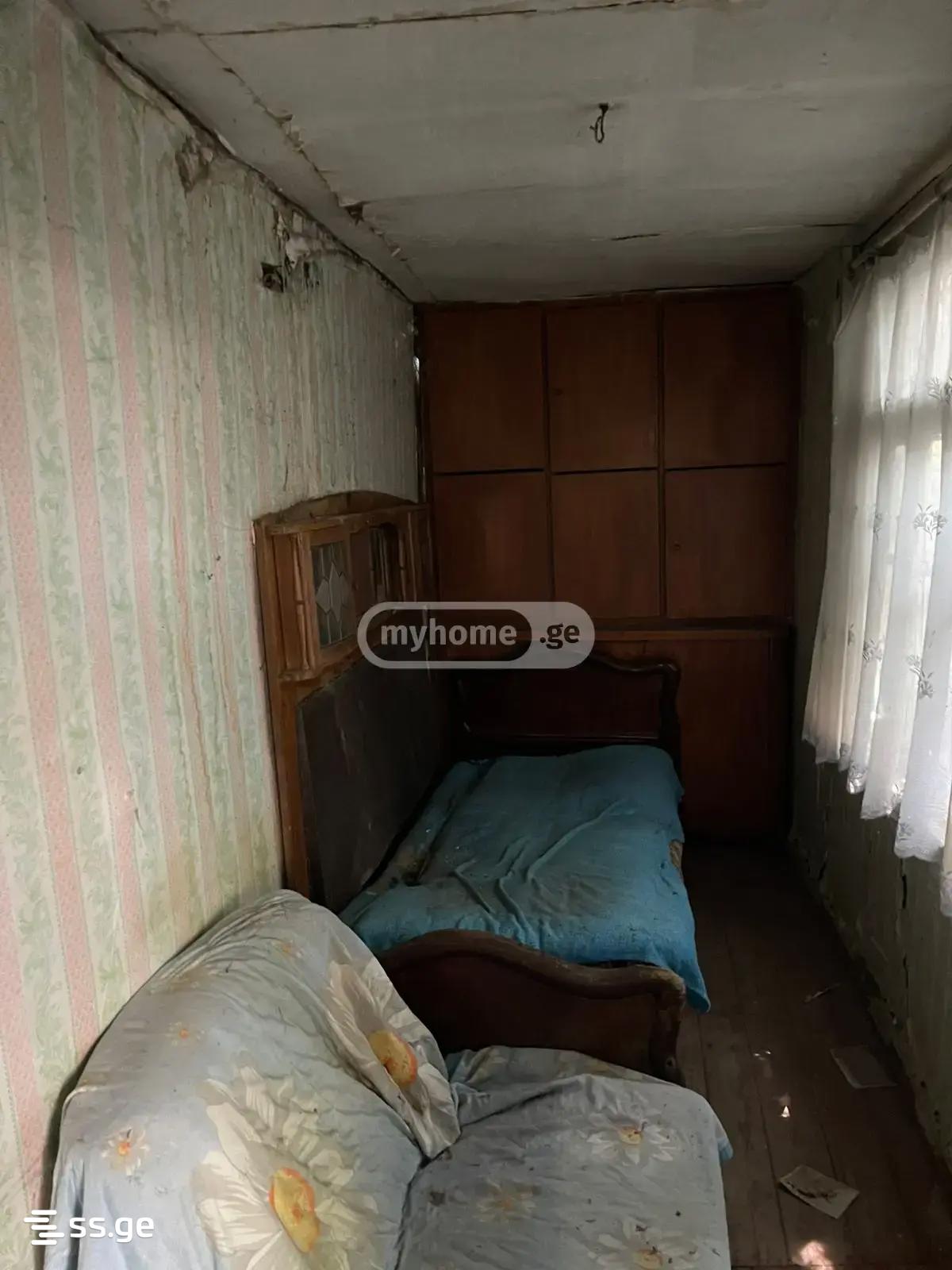 3 Room Private House For Sale view 3
