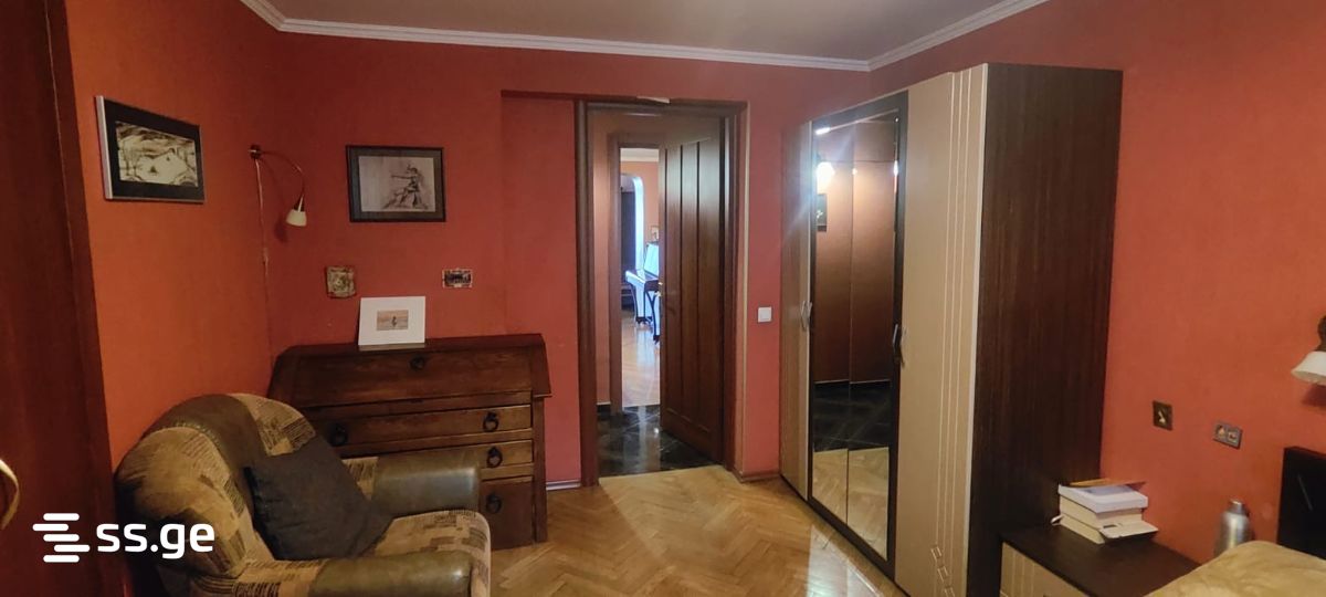 4 Room Flat For Sale view 8