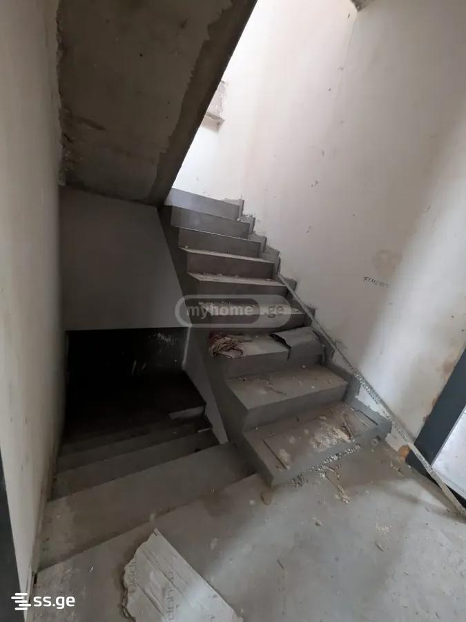 Commercial Space For Sale. Chugureti view 3
