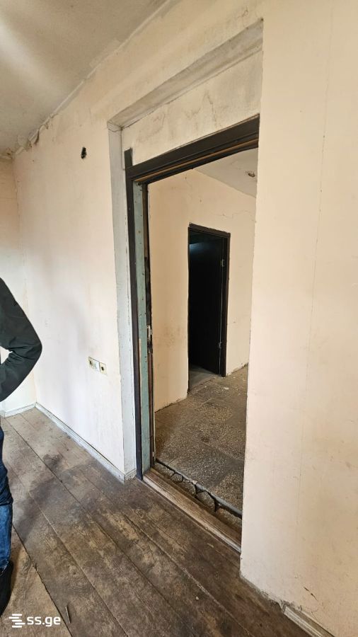3 Room Private House For Sale view 4