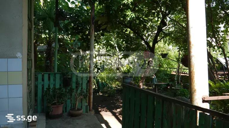 7 Room Private House For Sale view 3