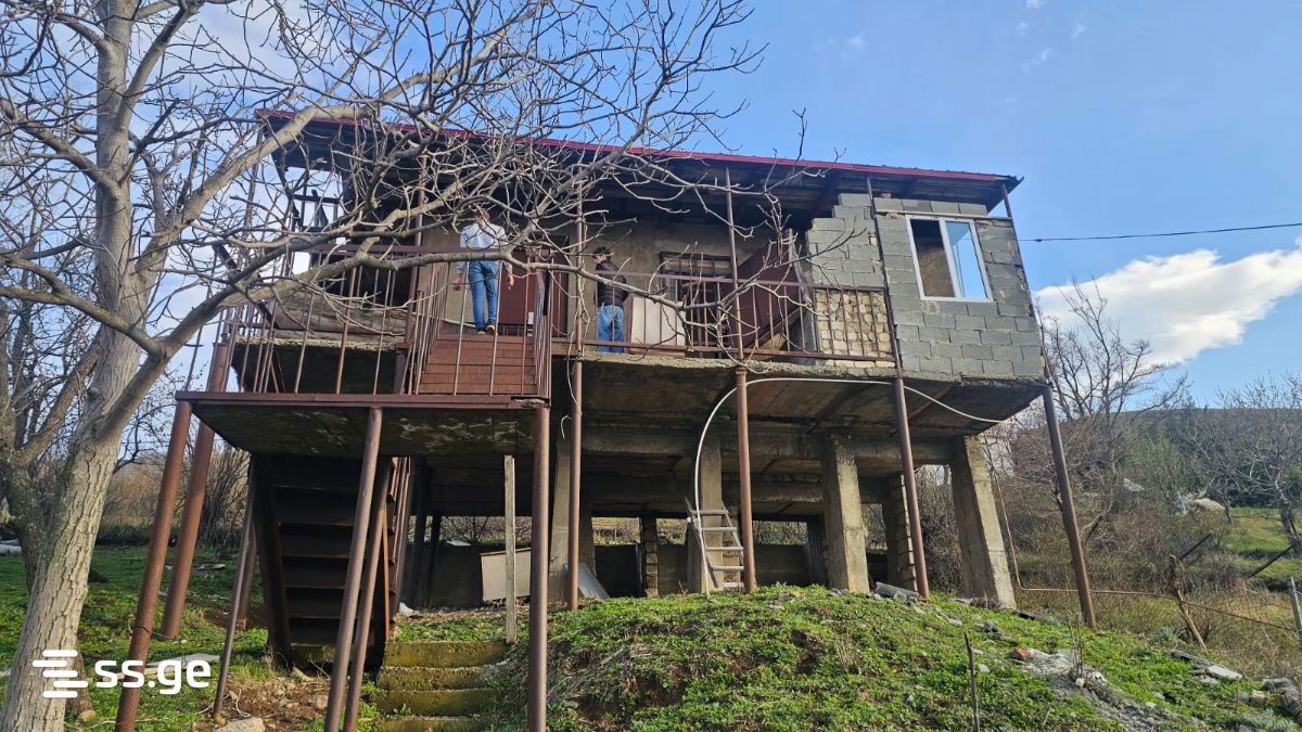 3 Room Private House For Sale view 2