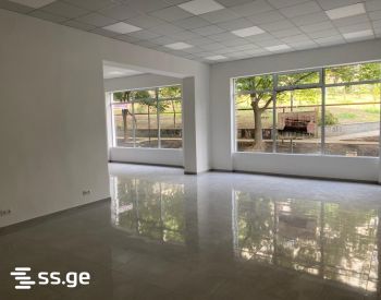Commercial Space For Sale. Varketili view 1