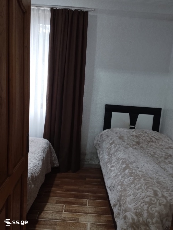 2 Room Flat For Rent. Makhindjauri view 3