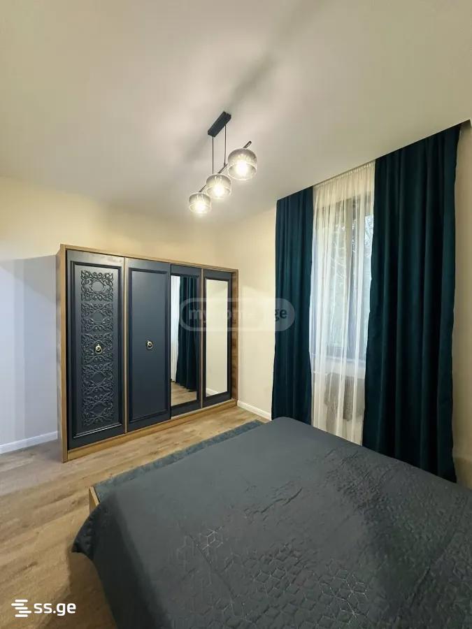7 Room Private House For Sale view 9