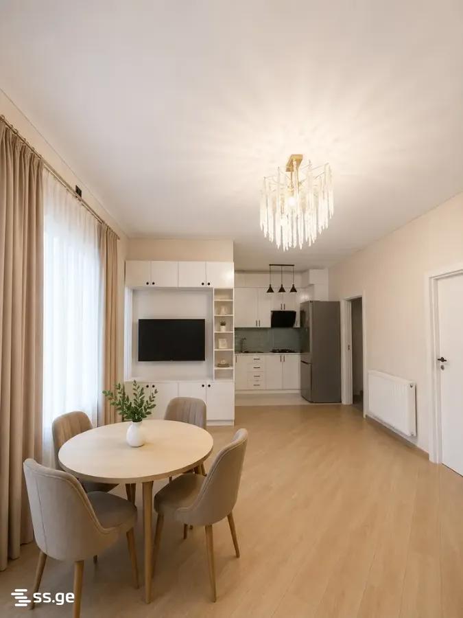 4 Room Private House For Sale view 2