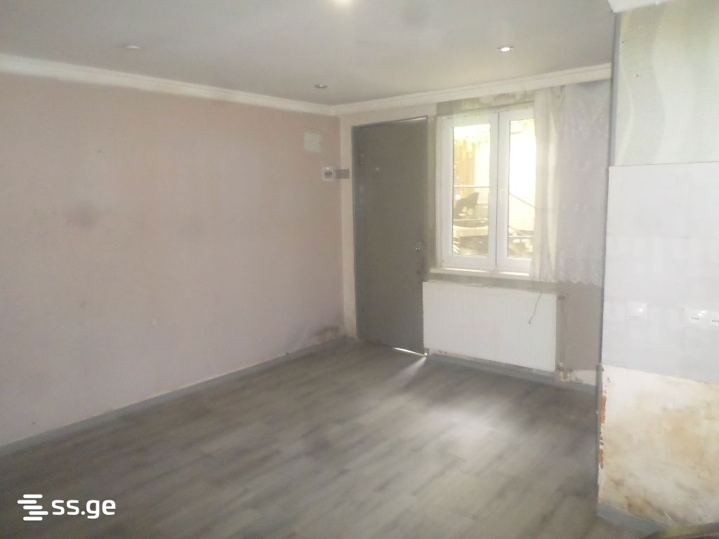 3 Room Private House For Sale view 11