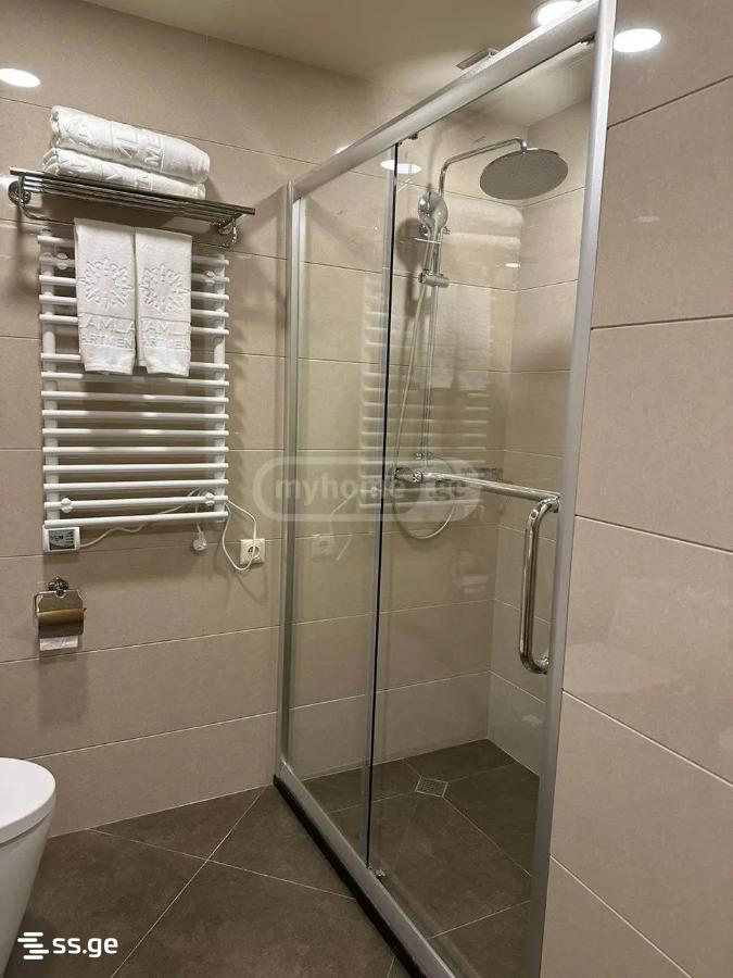 2 Room Flat Daily Rent. Chaqvi view 6