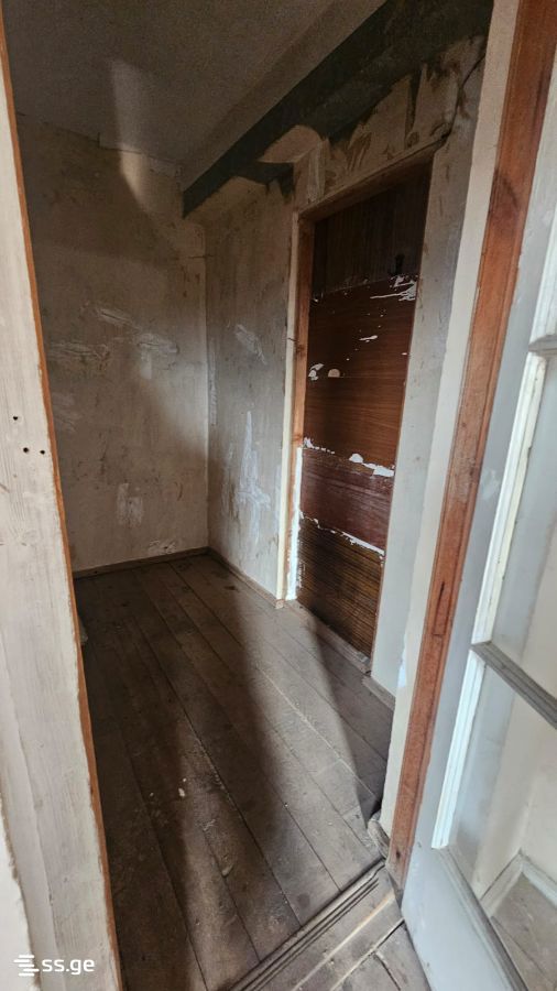 3 Room Private House For Sale view 8