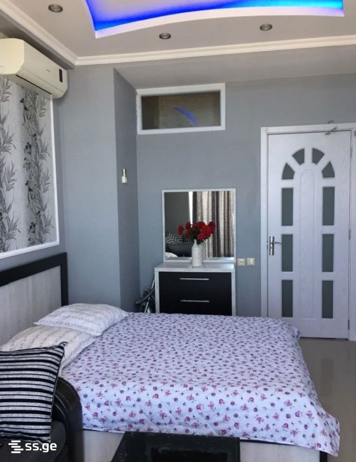 3 Room Flat For Sale view 8