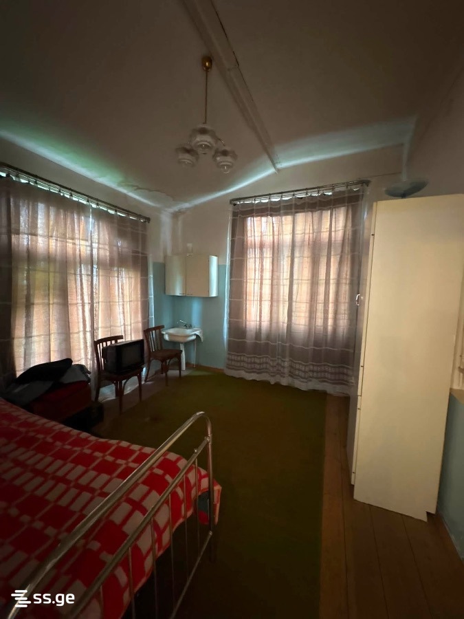 4 Room Private House For Sale view 12
